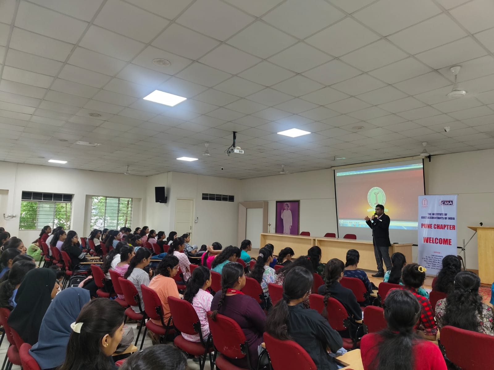 CMA_Shrikant Ippalpalli addressing the students